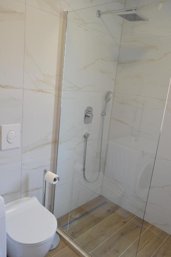 Villa Apartment Joel โตรกีร์ ภายนอก รูปภาพ