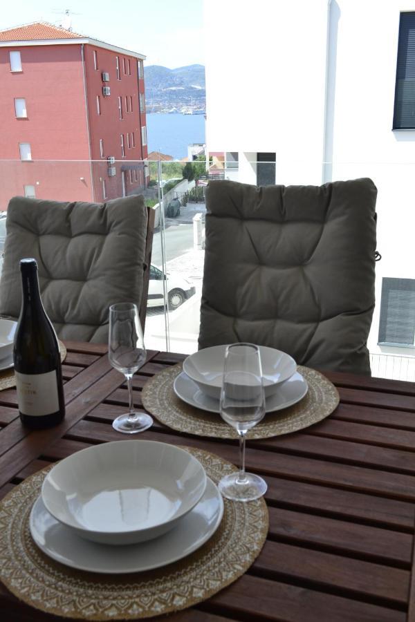 Villa Apartment Joel โตรกีร์ ภายนอก รูปภาพ